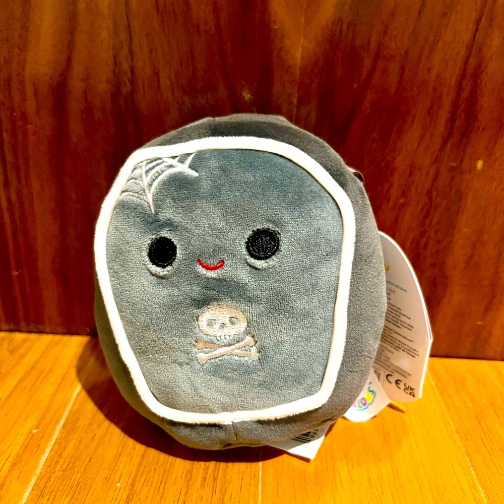 Alva Squishmallow NWT
